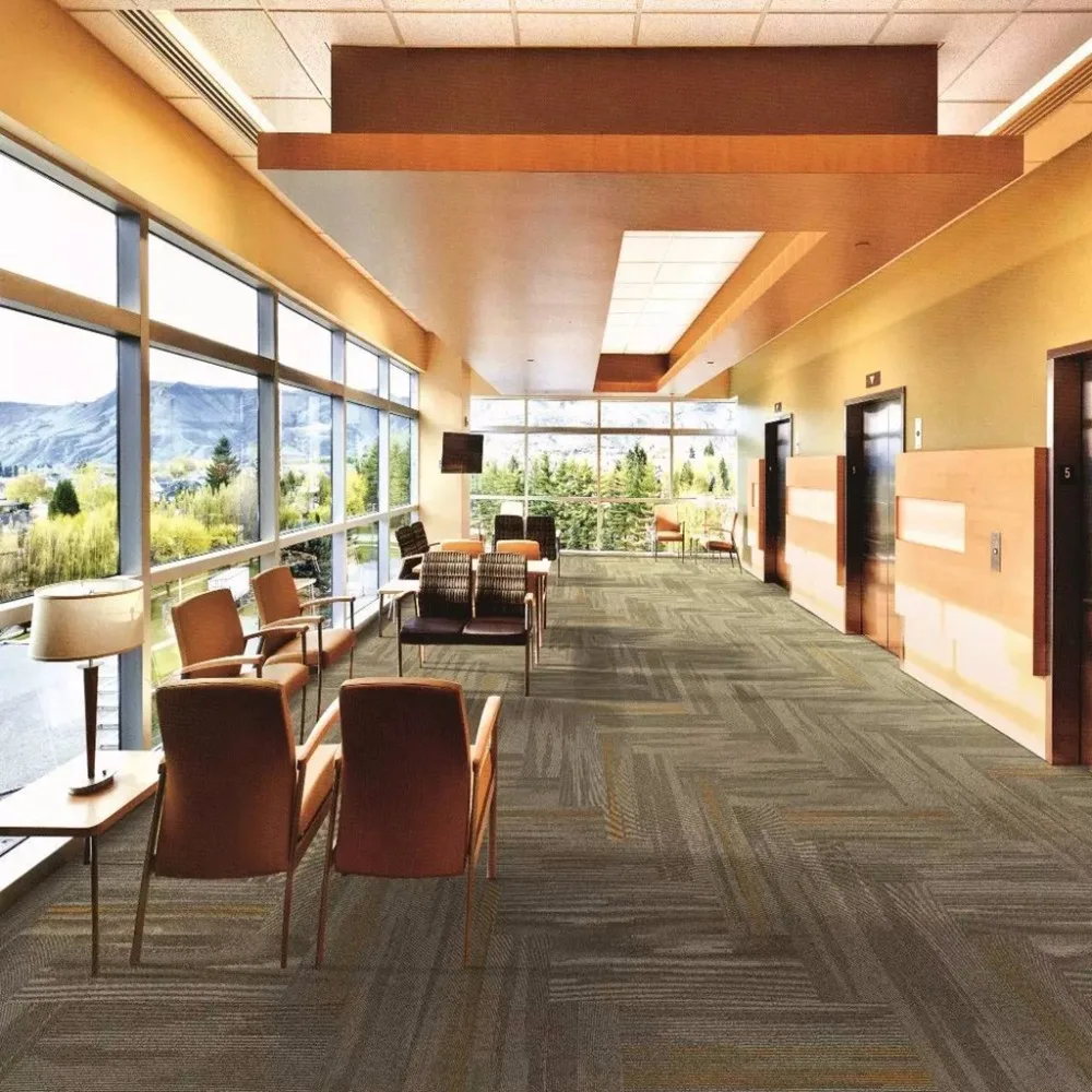 Guangzhou Wholesale PP Tufted Carpet Tiles ,Modular Carpet In Stock