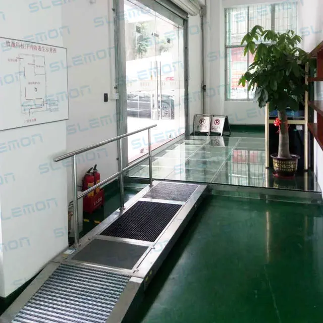 QEEJOY E13 automatic washing  shoe sole cleaning machine,Manufacture in China