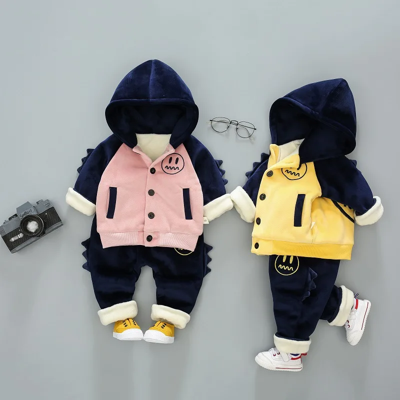 China Alibaba Wholesale Clothing Newborn Baby Boys Clothes With Velvet