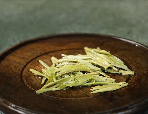 
Rich in vitamin B and vitamin C, chlorophyll organic longjing green tea, taste very good 