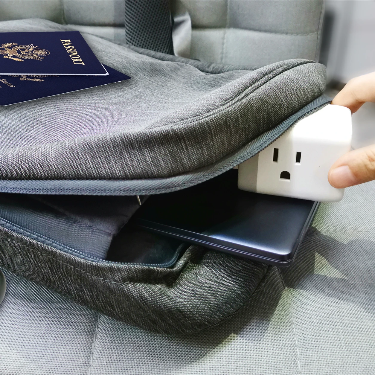 Штепсельная вилка для путешествий с несколькими розетками для защиты от внешнего воздействия