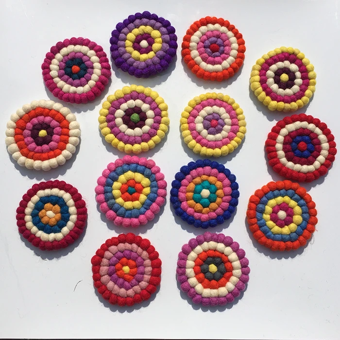 High Quality Nepal Handmade Rectangular Felt Ball Carpets & Rugs