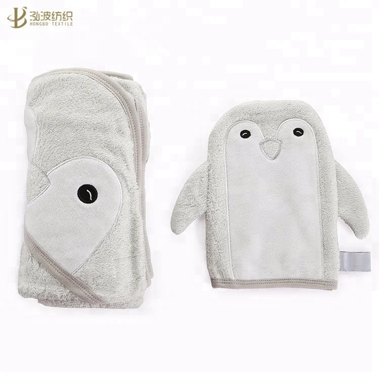 
Customized Size 85 x 85 cm 100% Bamboo Animal Design Penguin Baby Hooded Towel Bath Towel 