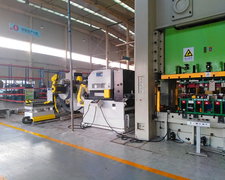 Dongguan HAIWEI 8T 3 in 1 decoiler straightener feeder for punching machine