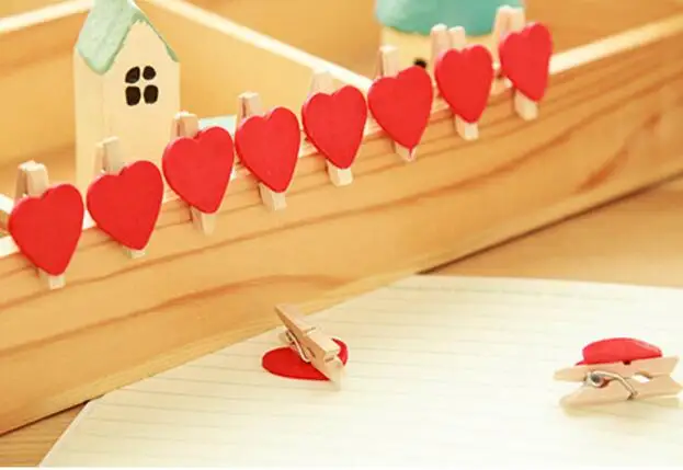 
Mini Heart Love Wooden Clothes Photo Paper Peg Pin Clothespin Craft Postcard Clips Home wedding Decoration 
