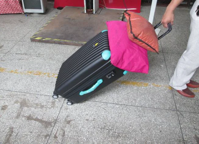 Luggage inspection quality control in Pinghu quality assurance companies in china