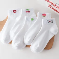 Оптовая продажа, белые удобные хлопковые однотонные носки до щиколотки для девочек-подростков с вышивкой и логотипом на заказ