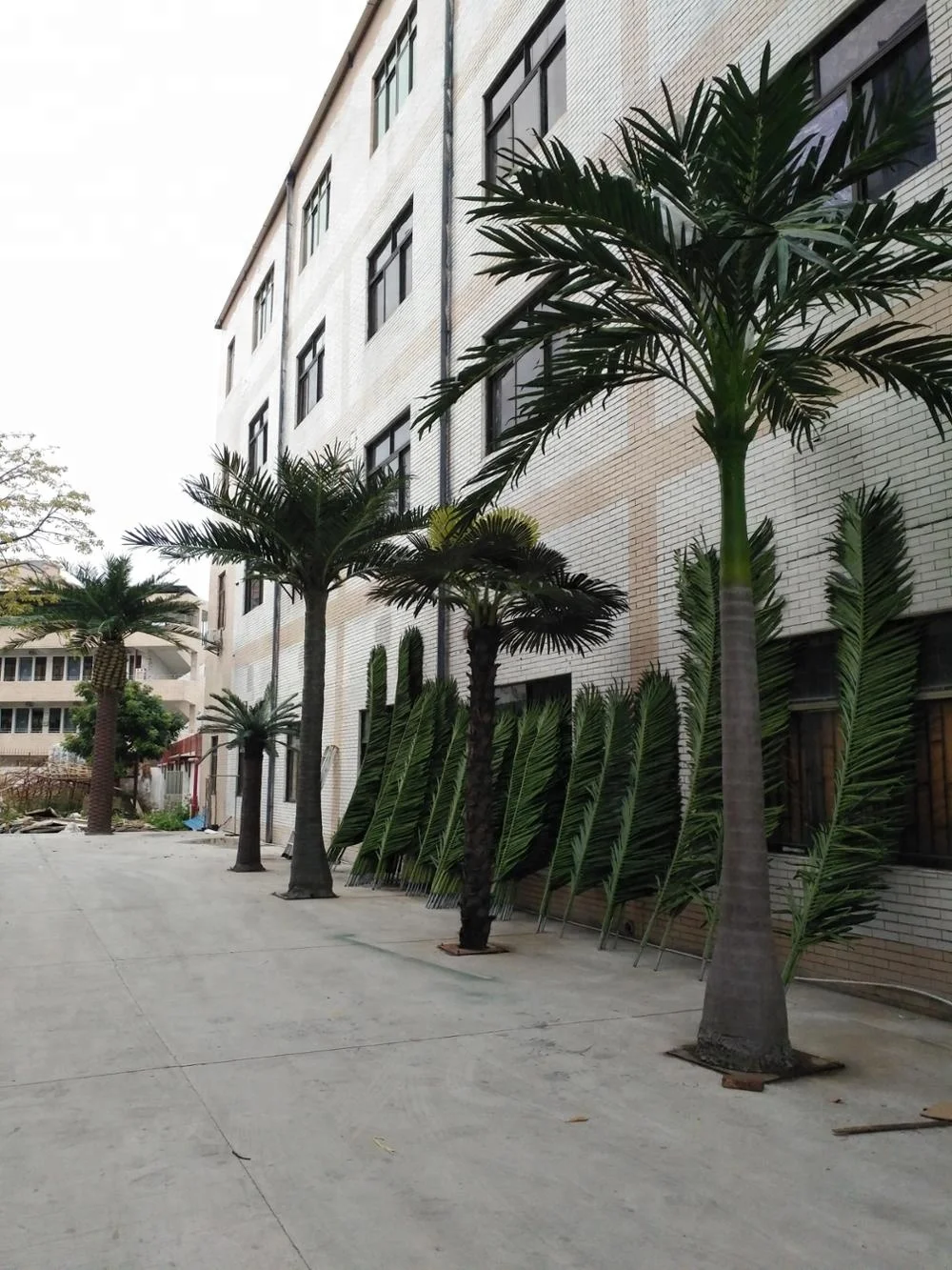 Outdoor 7 meters artificial king coconut palm mega royal tree with 40cm trunk diameter