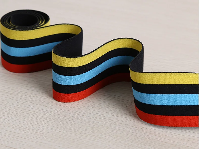 Промышленный игольчатый ткацкий станок для узких тканей