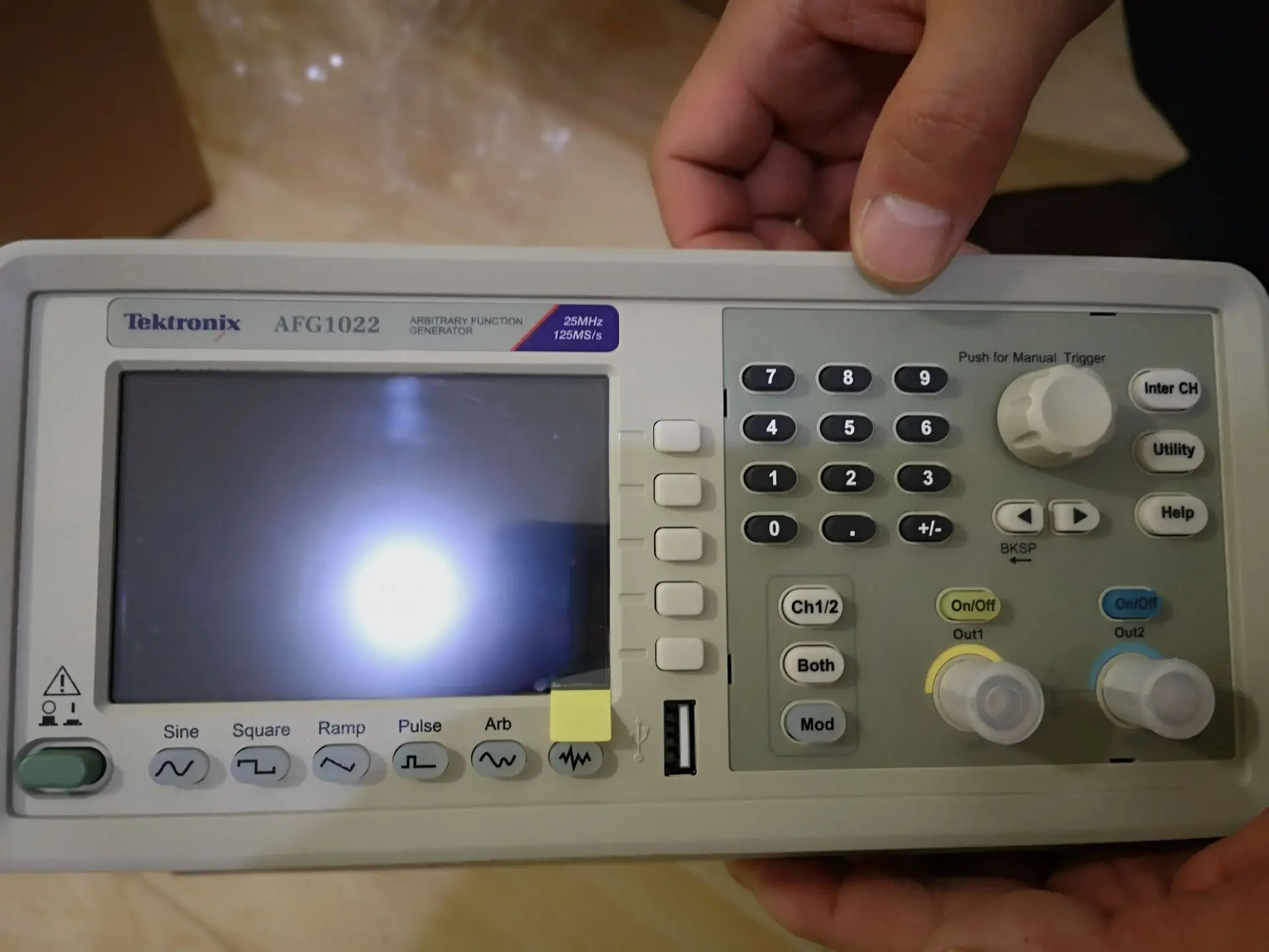 Low cost Tektronix TBS1052B oscilloscope