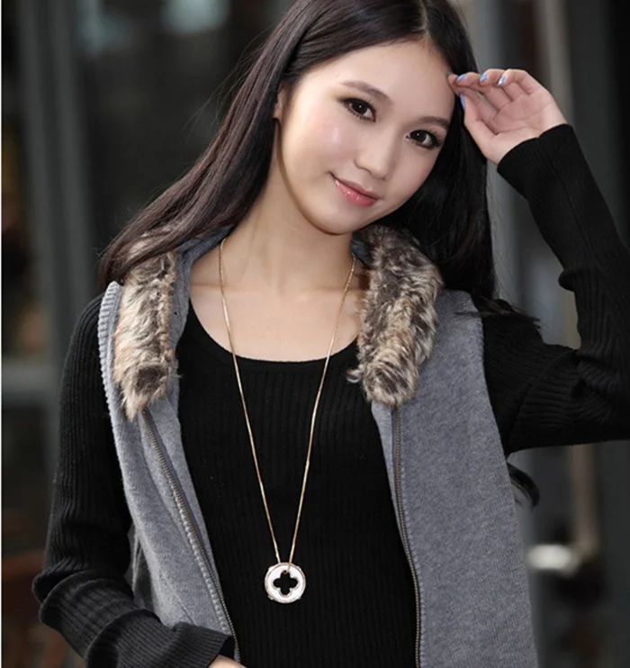 Non Tarnish Jewelry 18k Gold Plated Big Crystal Round White Black Four Leaf Clover Pendant Long Chain Necklace For Women