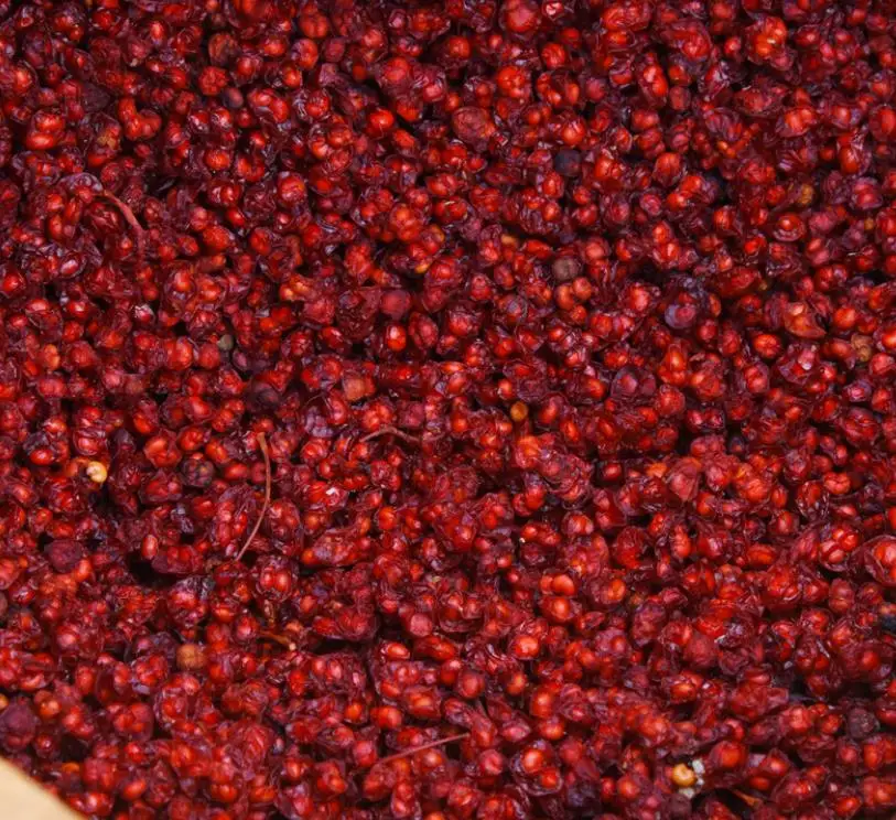 
Natural dried Schizandra berries wu-wei-zi fruits for chinese herbs 