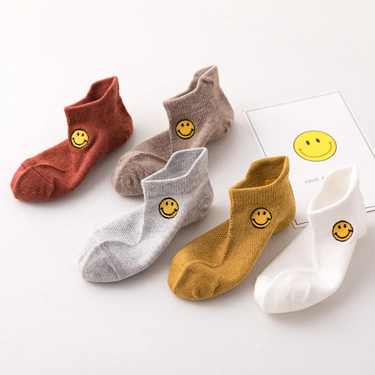 
Factory new fashion funny cute soft smiling face ankle kid knitting sock 