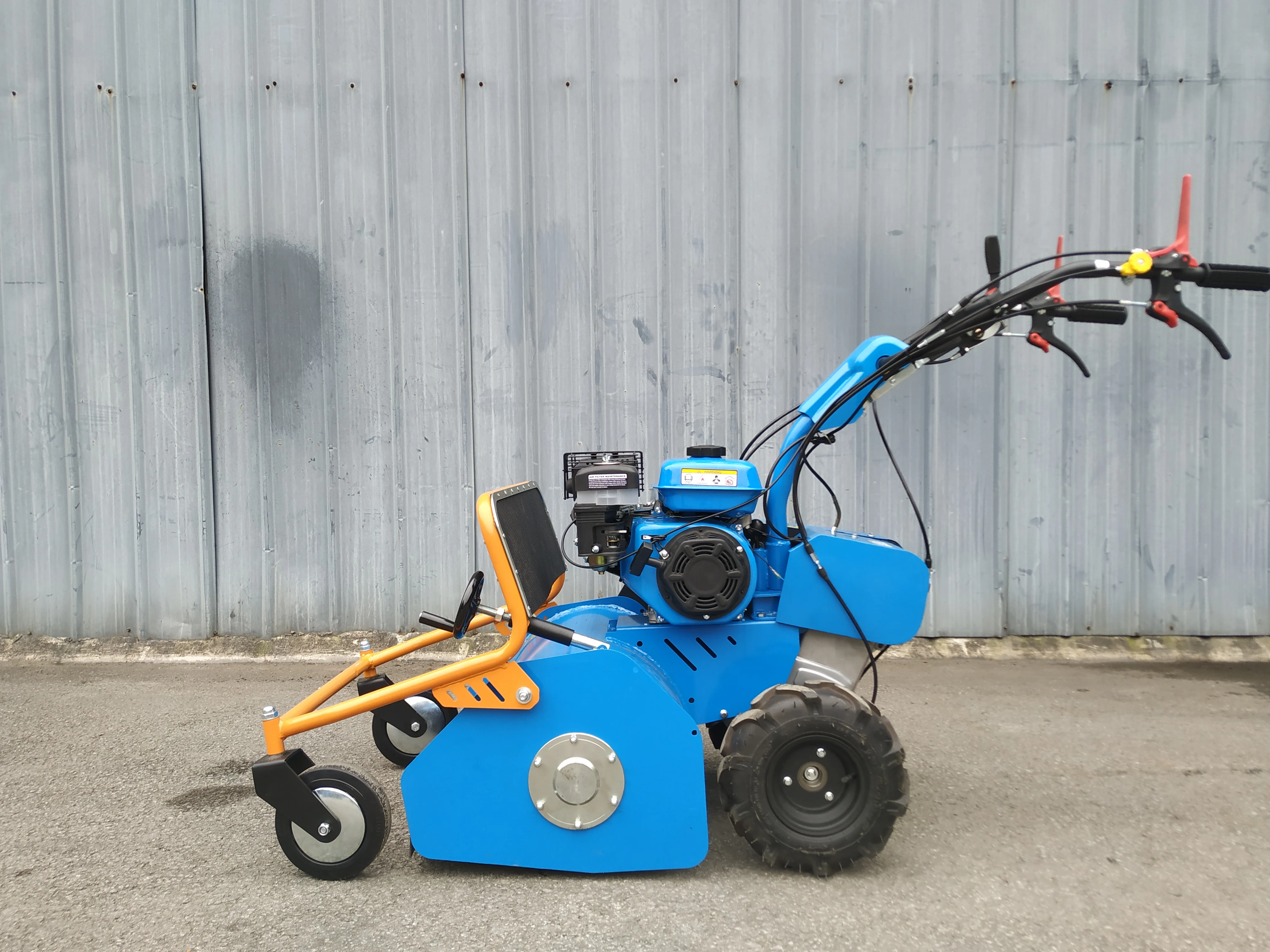 7HP Petrol engine powered small walk behind flail mower
