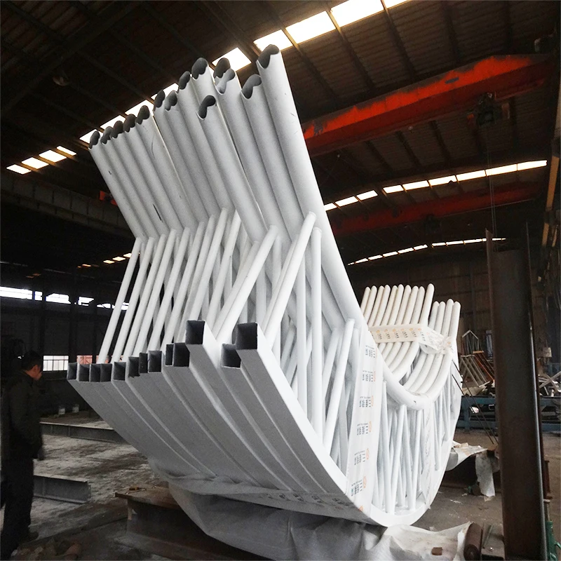 Steel connector for prefabricated steel structure stadium