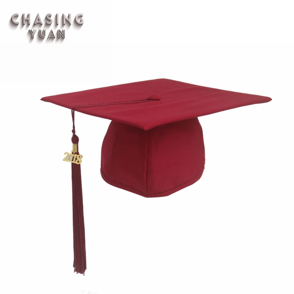 Maroon Graduation Tassel with 2018 Gold Year Tag