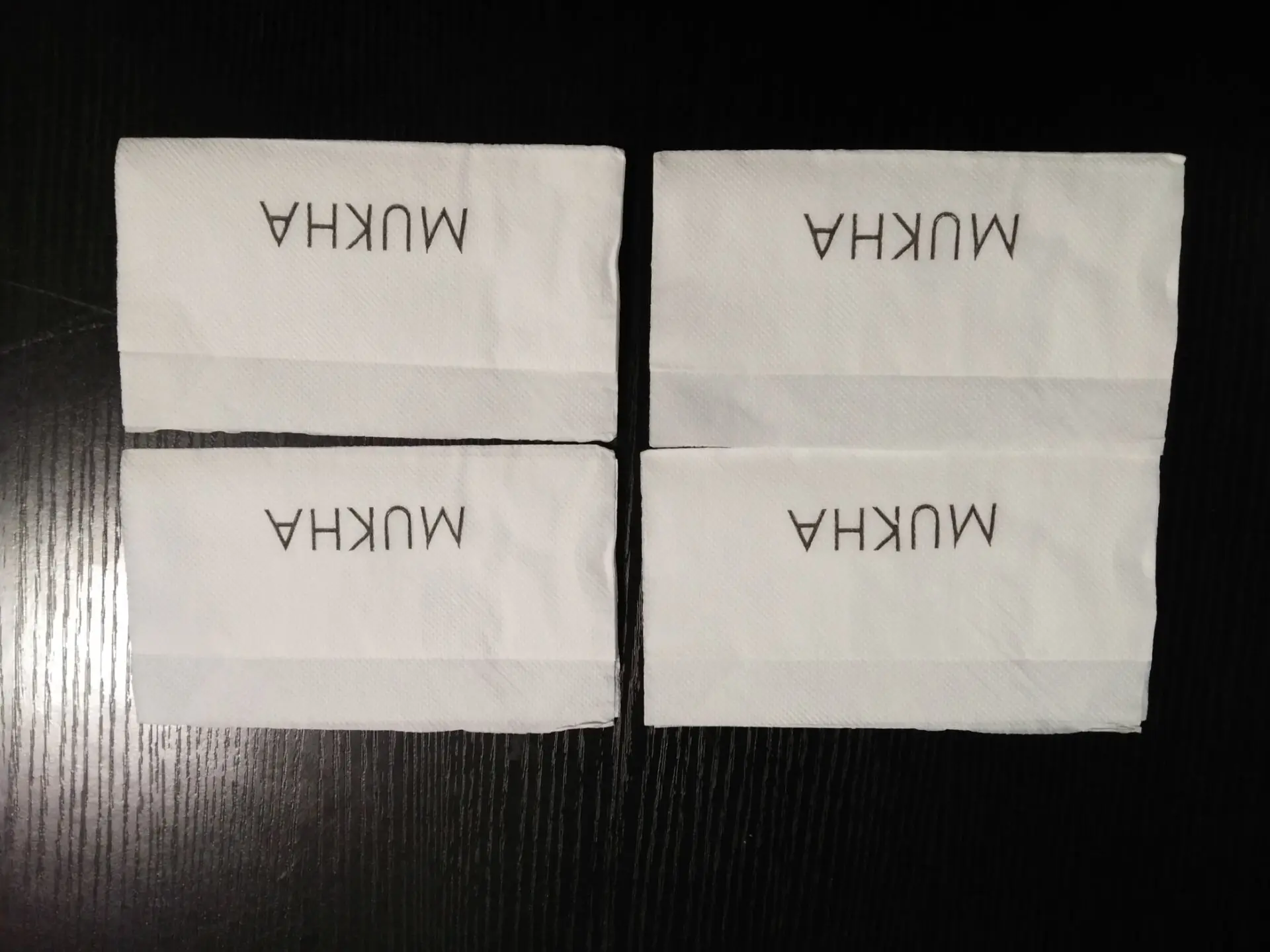 1Ply 2Ply 1/8 Fold Soft Virgin Paper Dinner Napkin Supplier