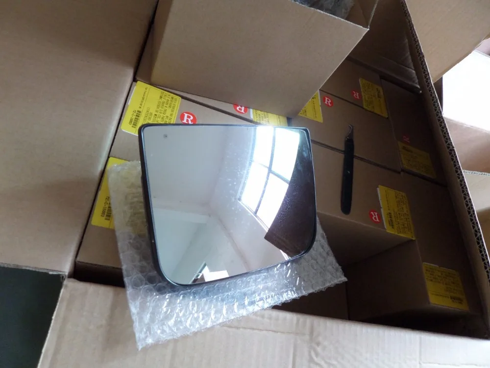 HC-T-19001-3 Mirror Plate Truck Parts Side Mirror for Kenworth T660