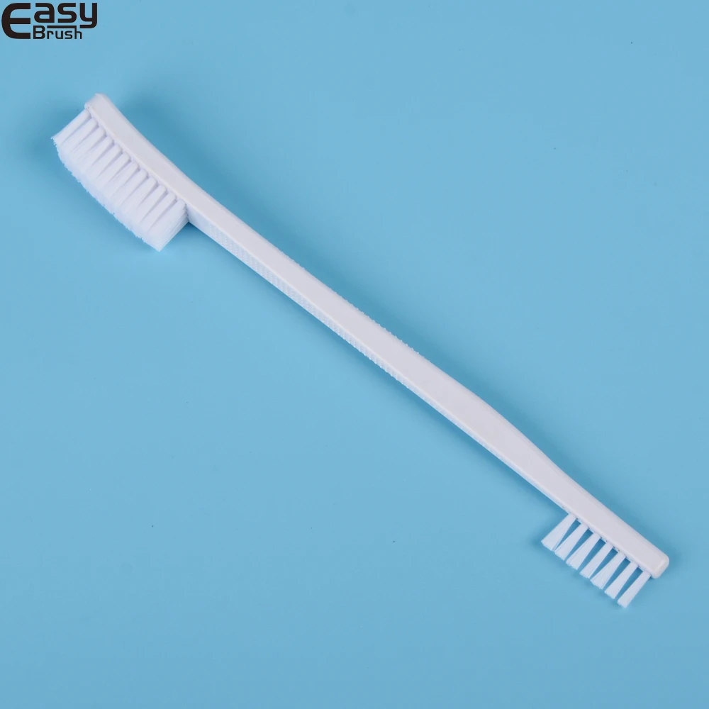 Endoscope double-ended channel cleaning brush
