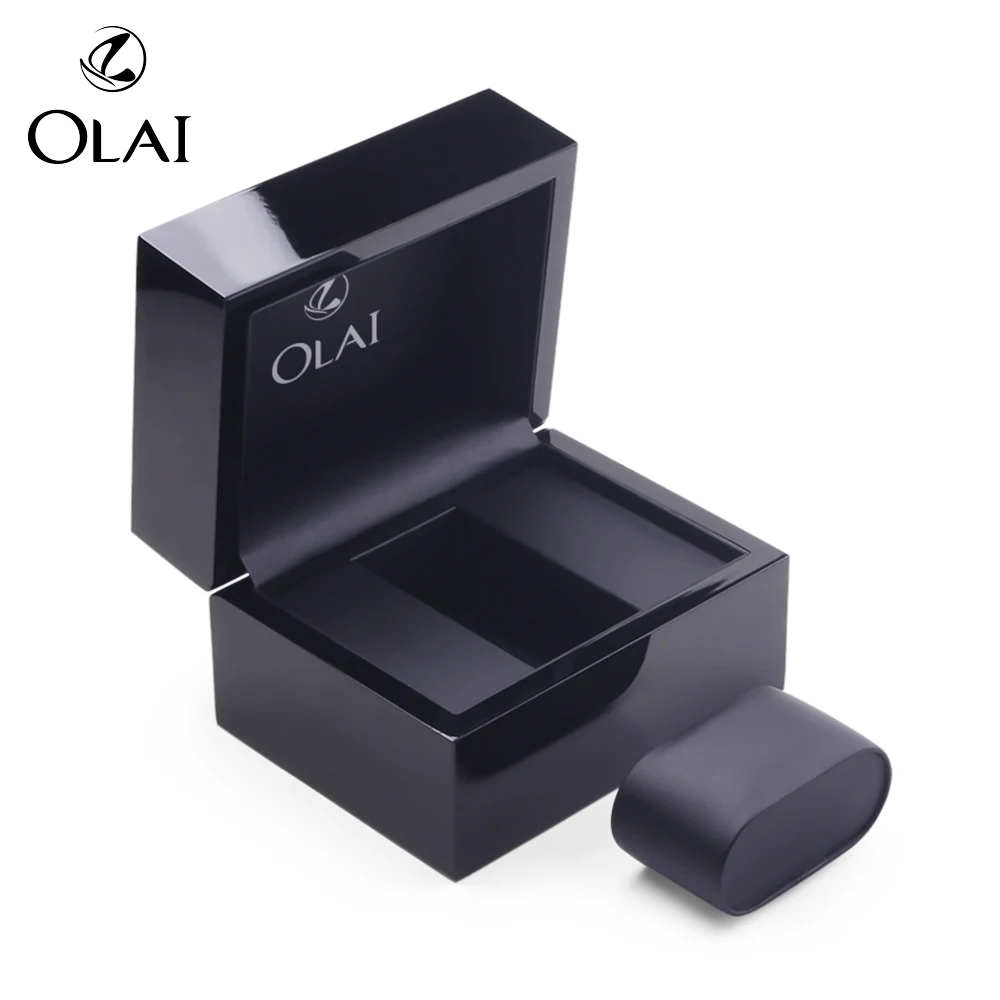 Luxury MDF Glossy Lacquer  Watch Packaging Box  Top-rated Watch Box Custom Logo
