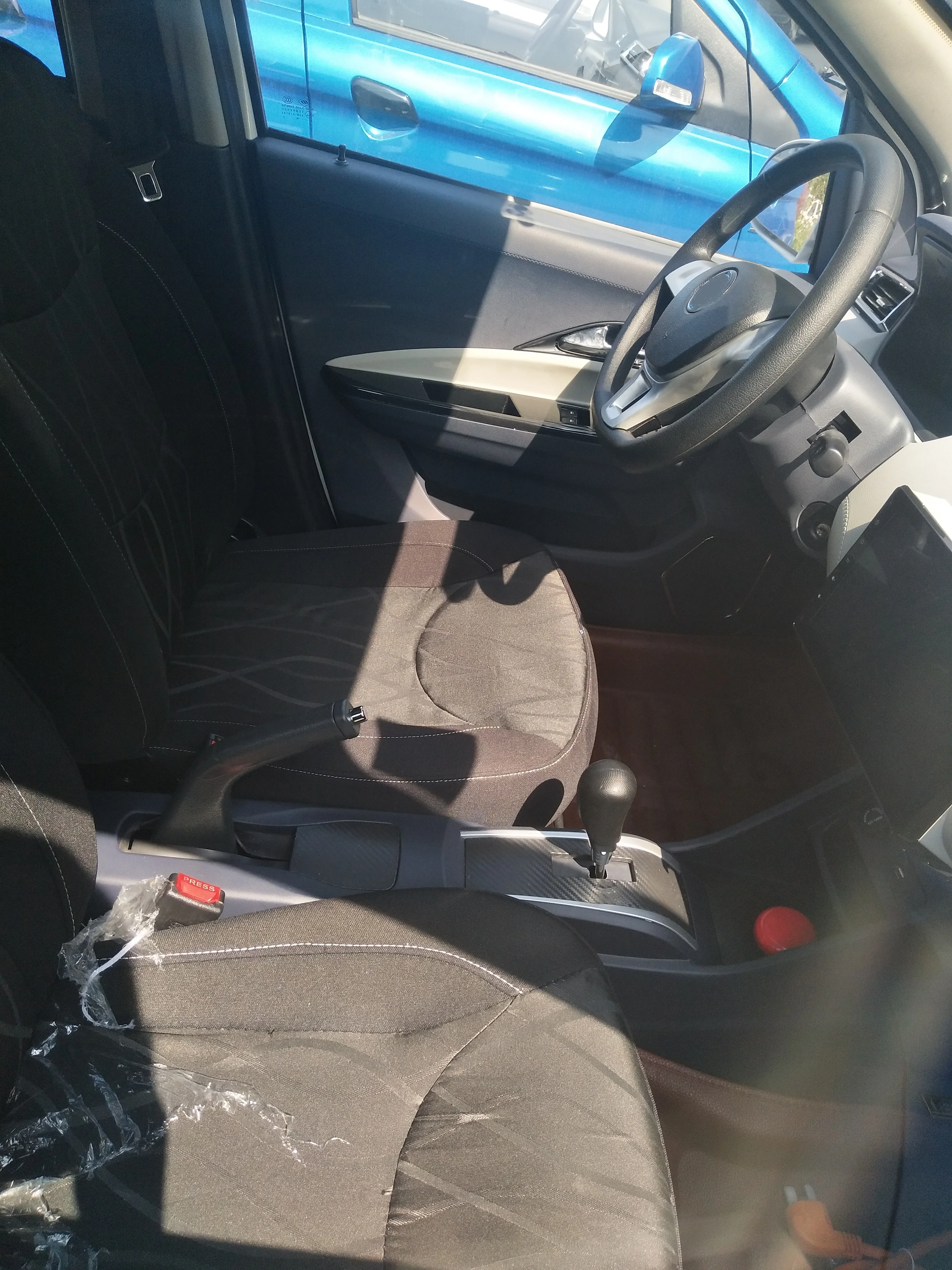 F1   Hot sale factory price 4 seat cheap electric cars left steering wheel right hand drive small electric cars suv jeep