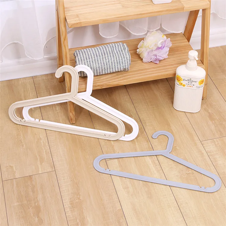 Factory Price High Quality Plastic Clothes Hanger