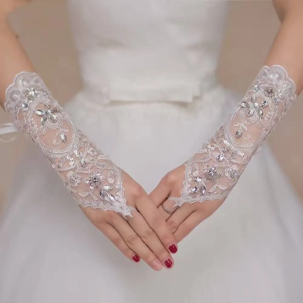 
ZH2425G New Hot Sale 1Pair Fingerless Lace Wedding Gloves Fashion White,Ivory Bridal Gloves With Ring Bracelet 
