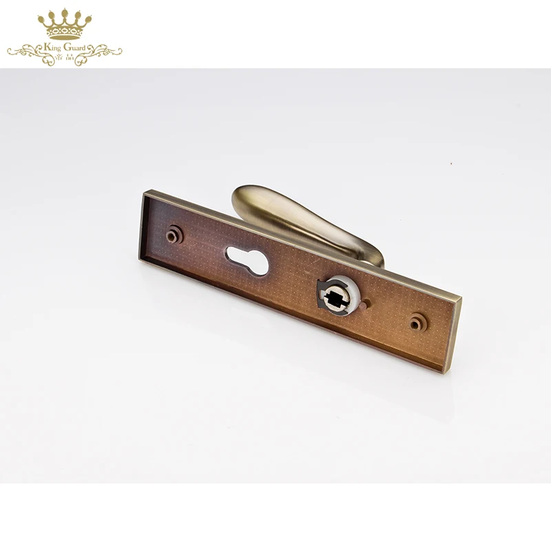 China manufacturer high security standard zinc alloy door plate handles and locks set front mortise child safety door lock price