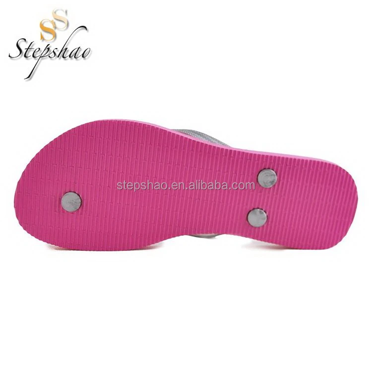 High quality Custom logo rubber flat flipflops for beach  outdoor  women girls flip flop