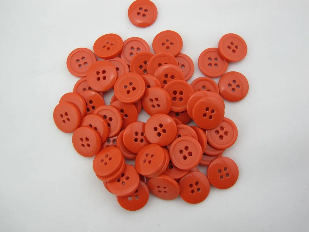 Plastic buttons
