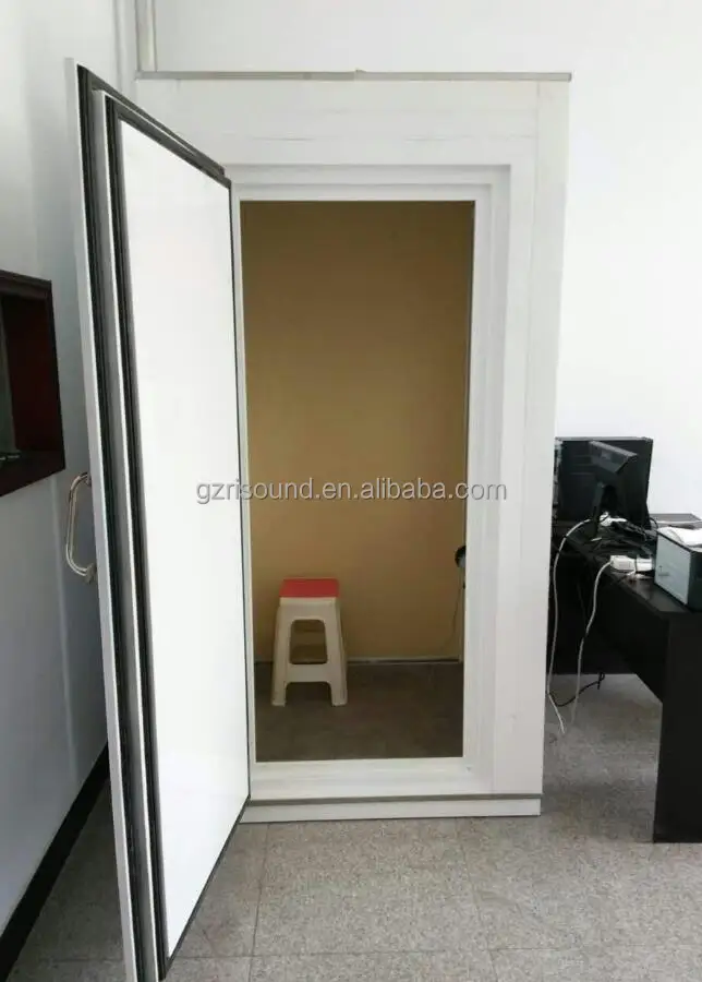 Acoustic booth for audiometry tests in clinic