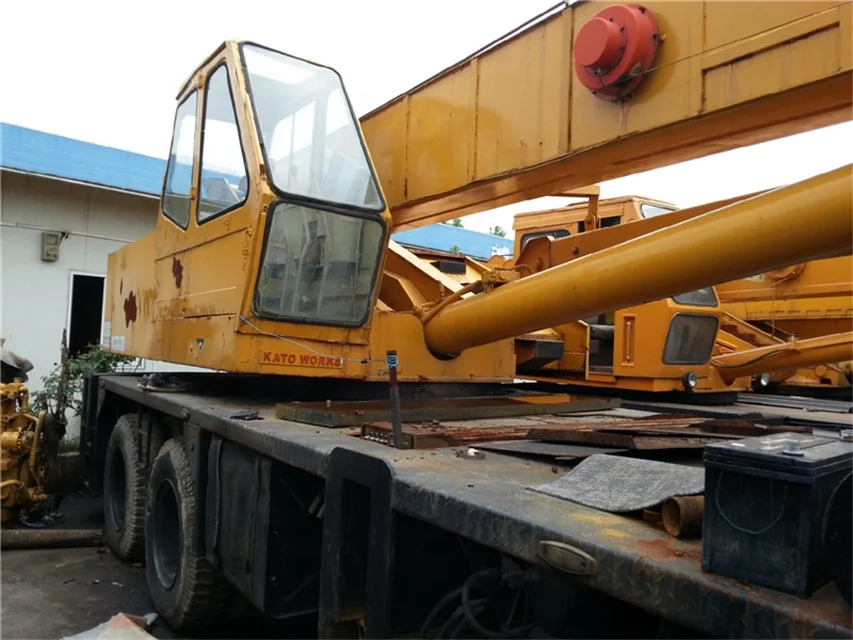 Used KATO KR-50H truck crane 50Ton  in negotiable price