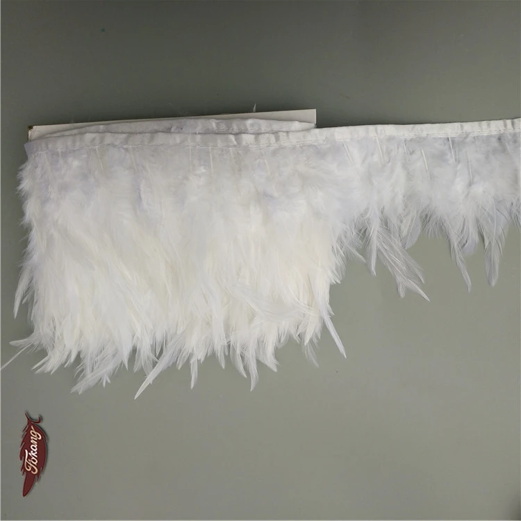 Отбеленный материал петушиного хвоста для обрезки платья
