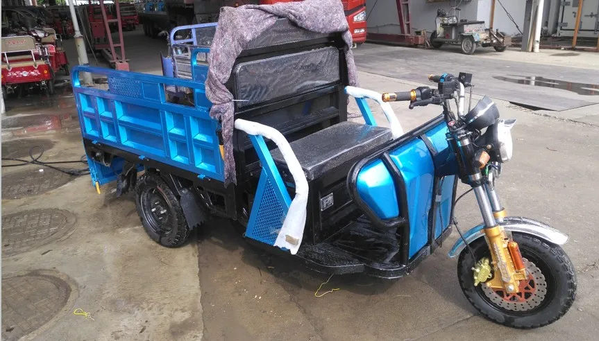 electric cargo trike for cargo delivery