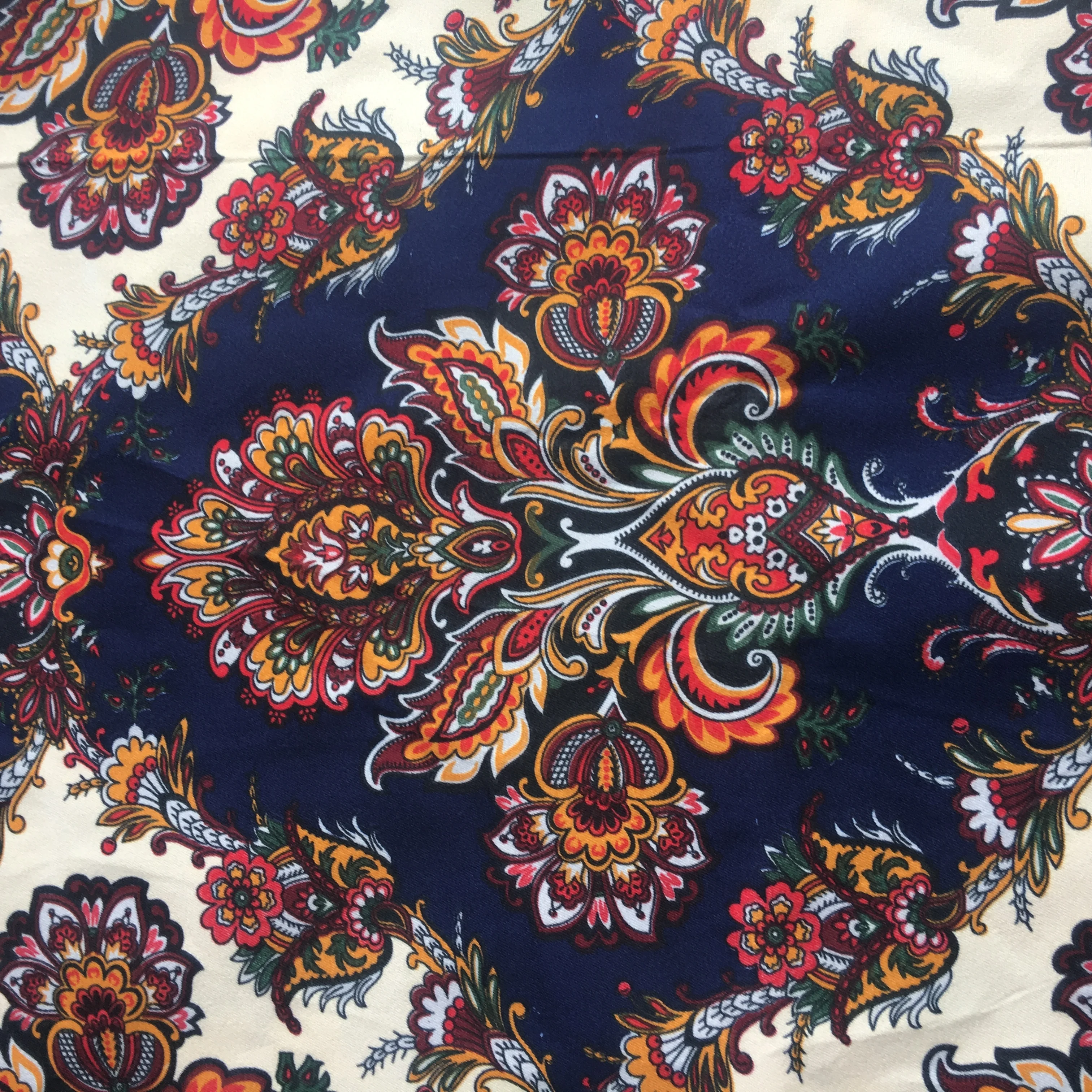 Disperse printing and dyeing can be used for carpet fabric