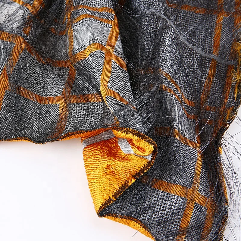 KEER wholesale modern style  fabric plaid pattern fabric cotton polyester fabric clothing material blackout