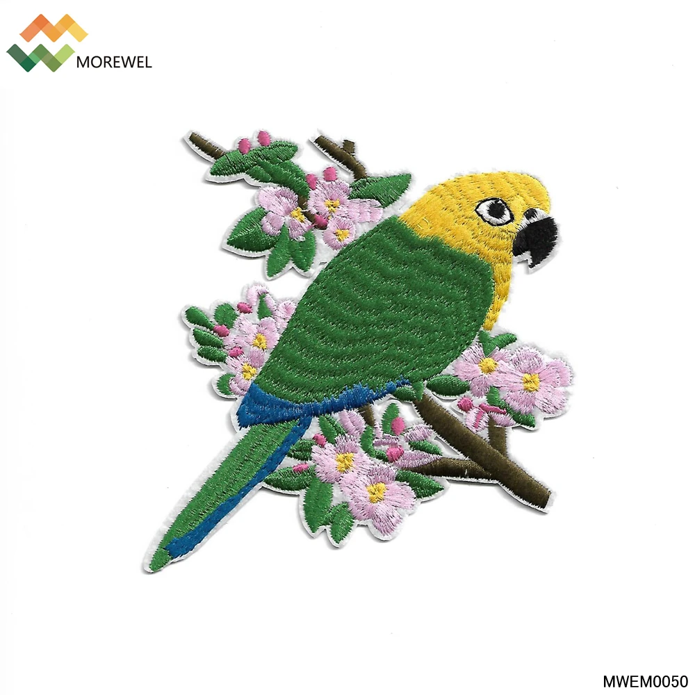 Wholesale DIY Kids Clothing Bird Parrots Design Embroidered Iron On Patches Garment Accessory Label