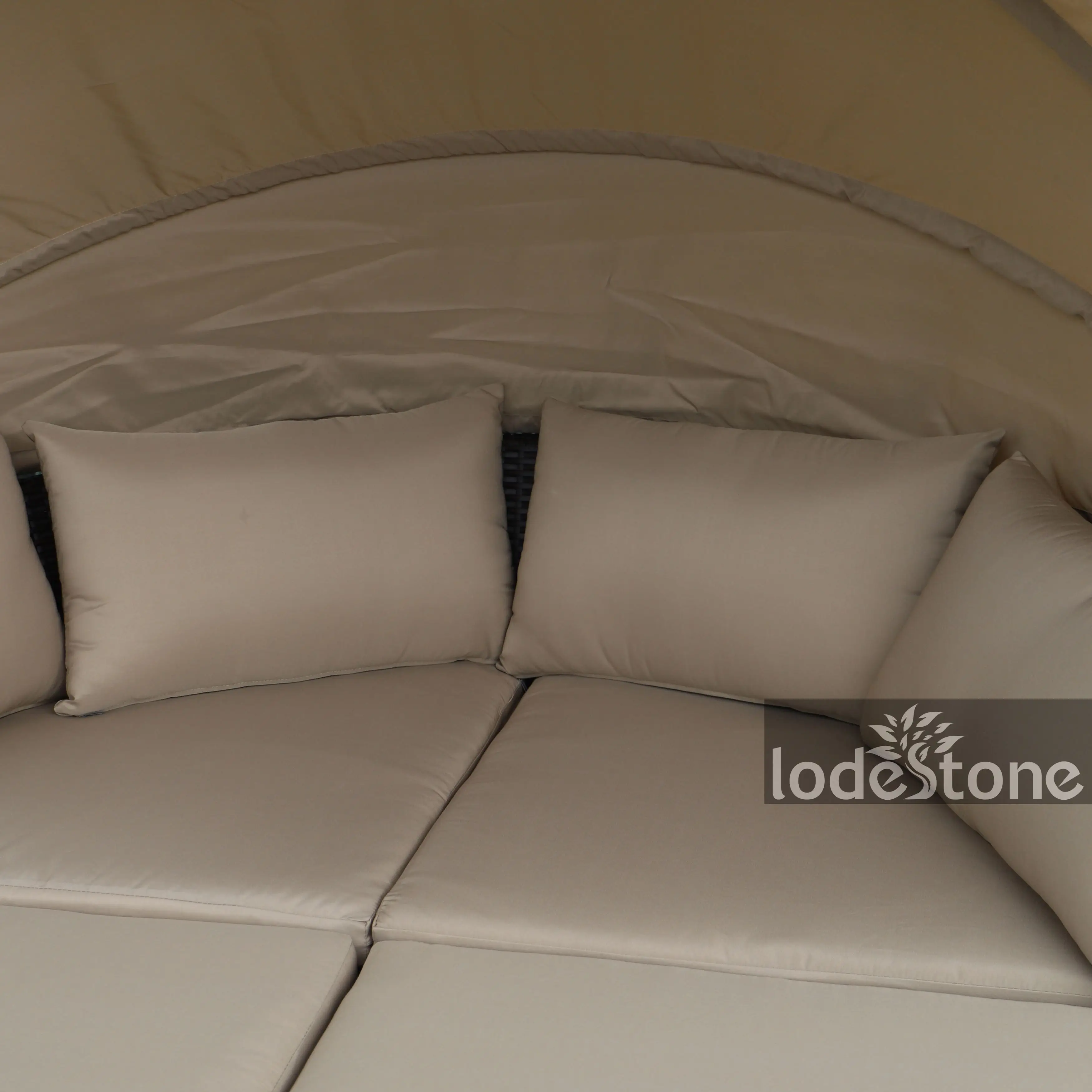 
Luxury Garden Beach Round Rattan Daybed Patio Furniture Outdoor Bed With Canopy 