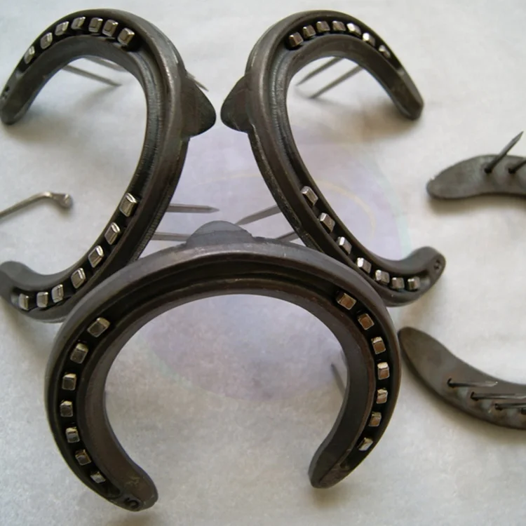 Qingdao yuanyuan metal products factory direct selling a horseshoe for luck
