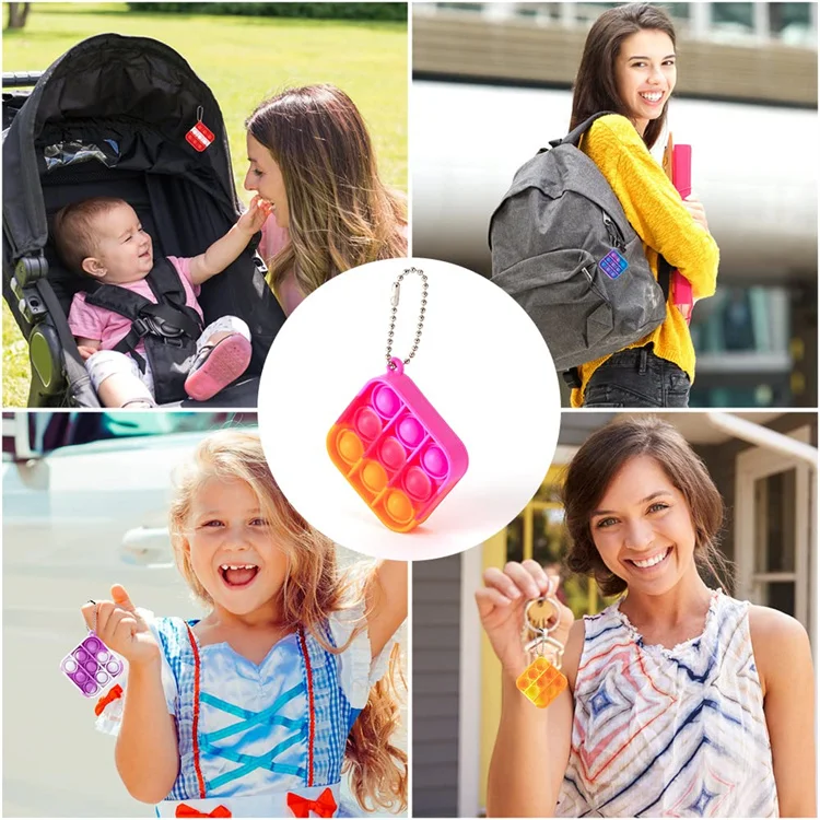 Wholesale Custom Silicone Push Pop Bubble Silicone Fidget Mini Pop It Keychain Sensory Game Toy Keychain