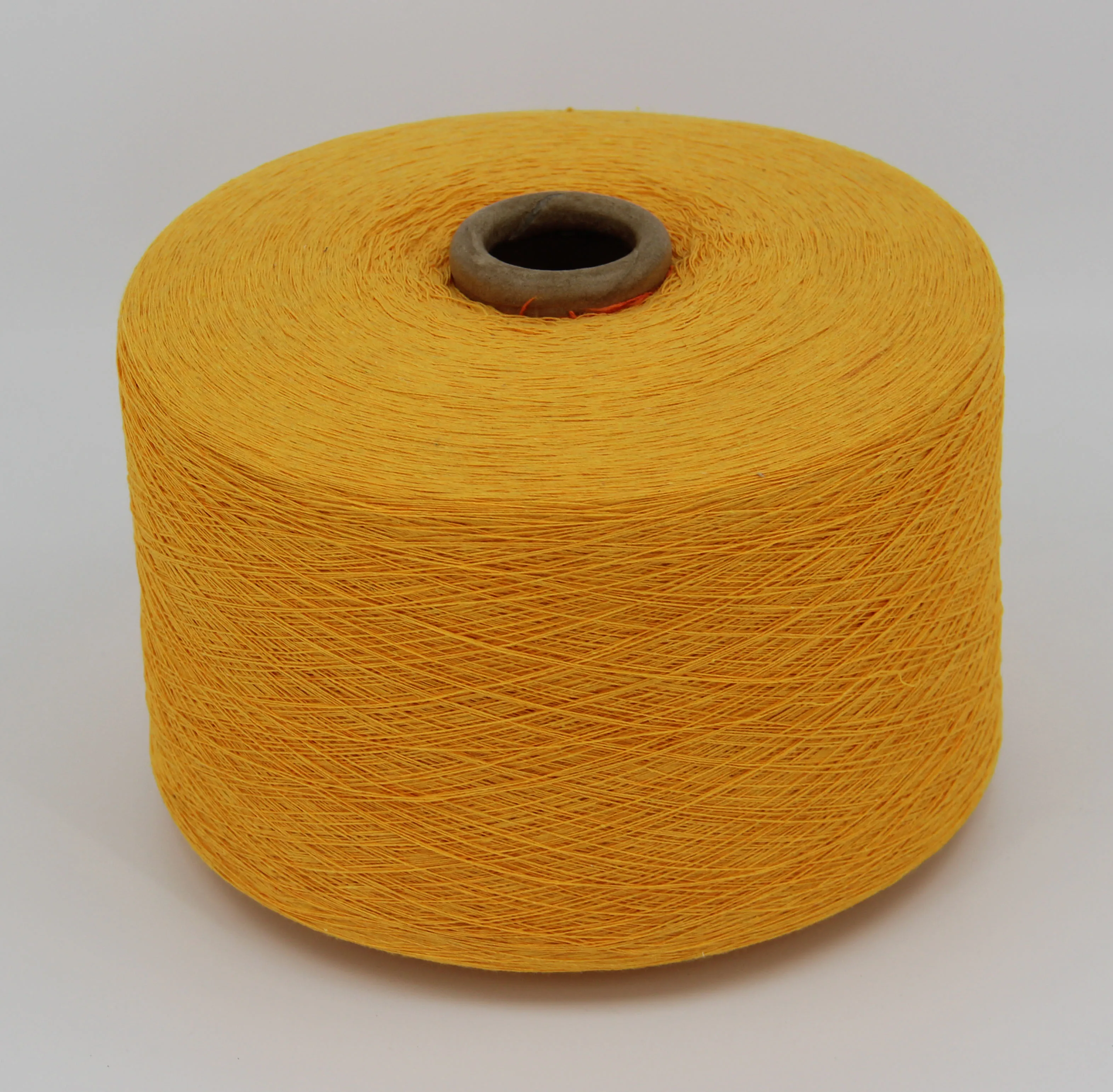 Переработанная пряжа текстильная/трикотажная влажный сухой высокое качество пятно складе 28s / 2 цвета