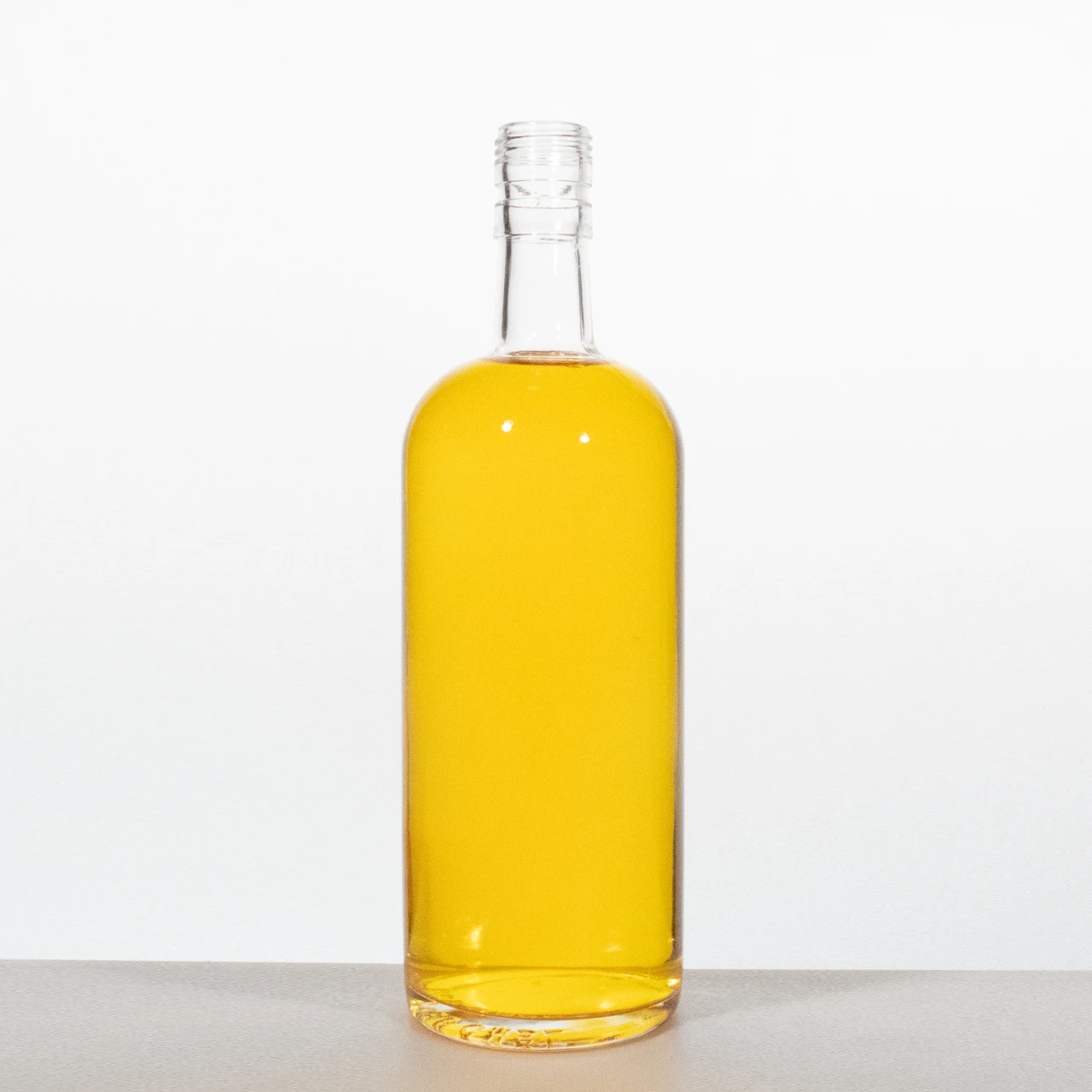 Manufacturers Custom 500ml 700ml 750ml 1000ml Empty Rum Gin Whisky Spirit Vodka Glass Liquor Bottle