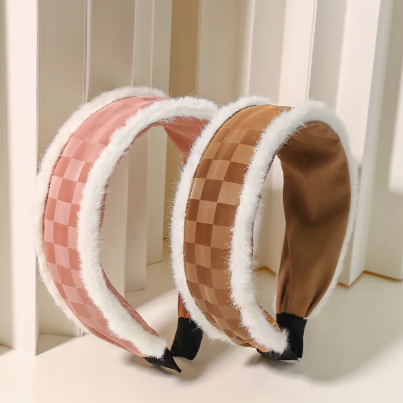 Latest Design Hairbands Sweet Fall Winter Fur Headband Warm Furry Headbands Wide Plaid Checked Pu Leather Headband Women Lady