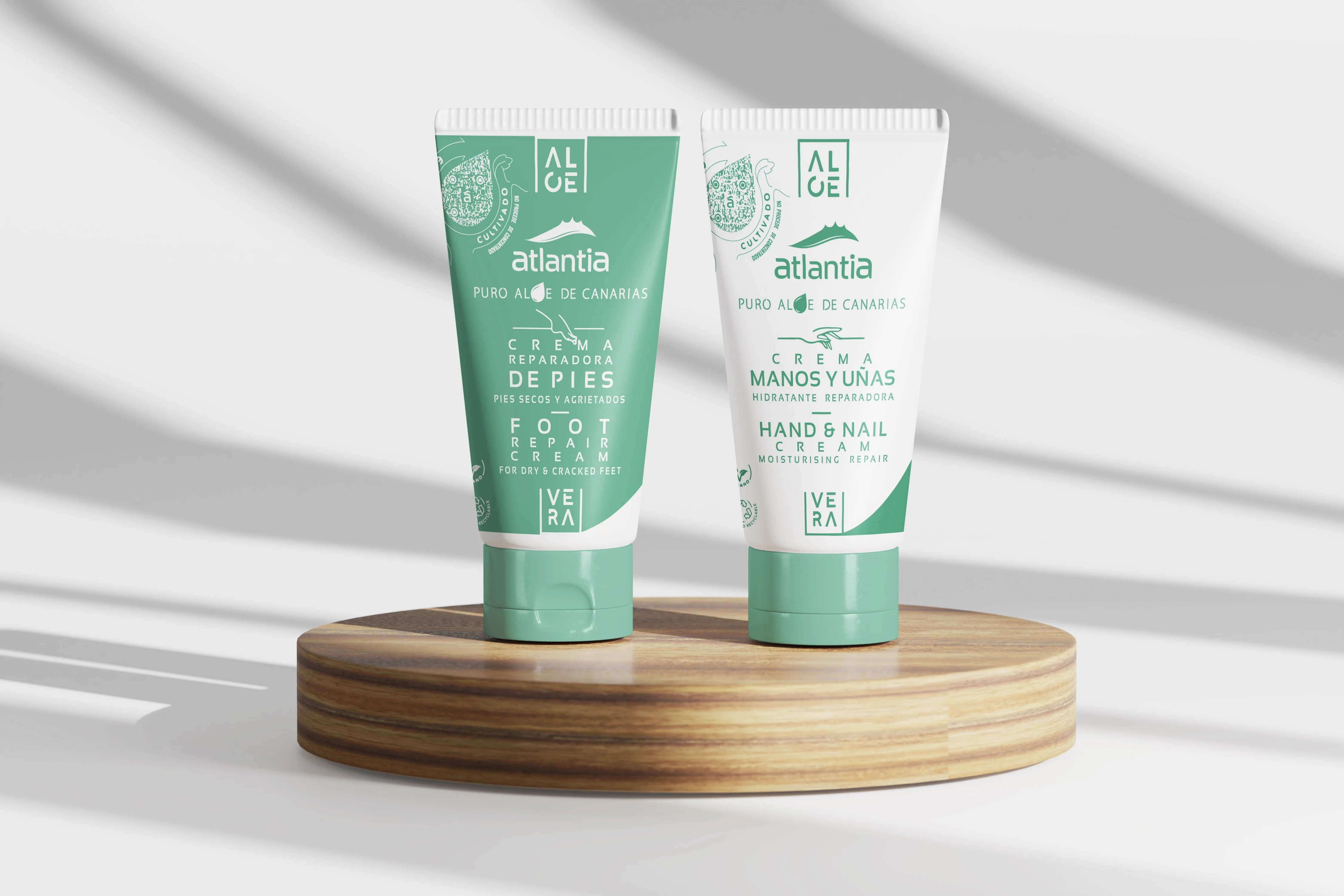High End Natural Aloe Vera Hand Cream Soothing Formula Organic Sustainable Keeps Hands Smooth Healthy 75ml