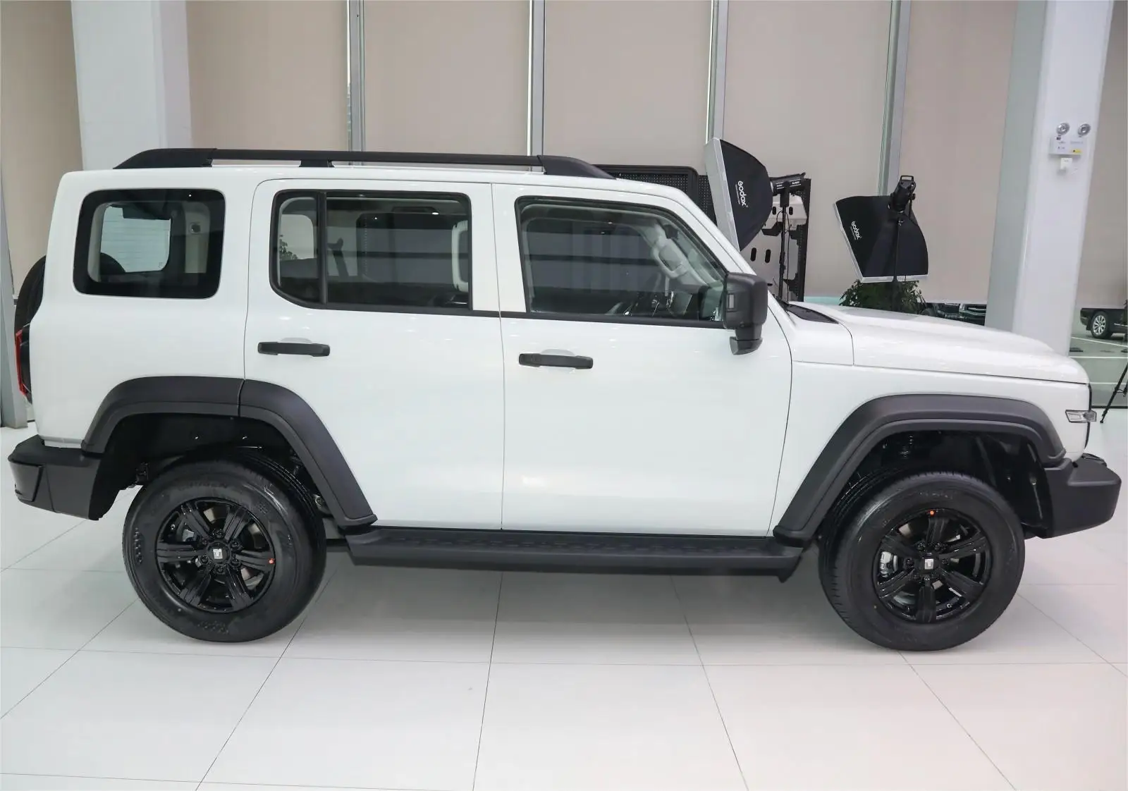Модель танка GWM 300 challenger 5door 5seat 4WD высокопроизводительный двигатель 2 0 T