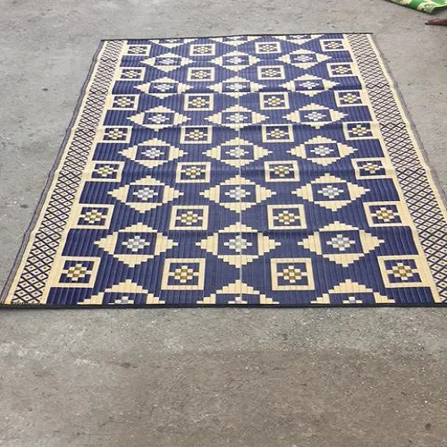 Пластиковые коврики цвета слоновой кости