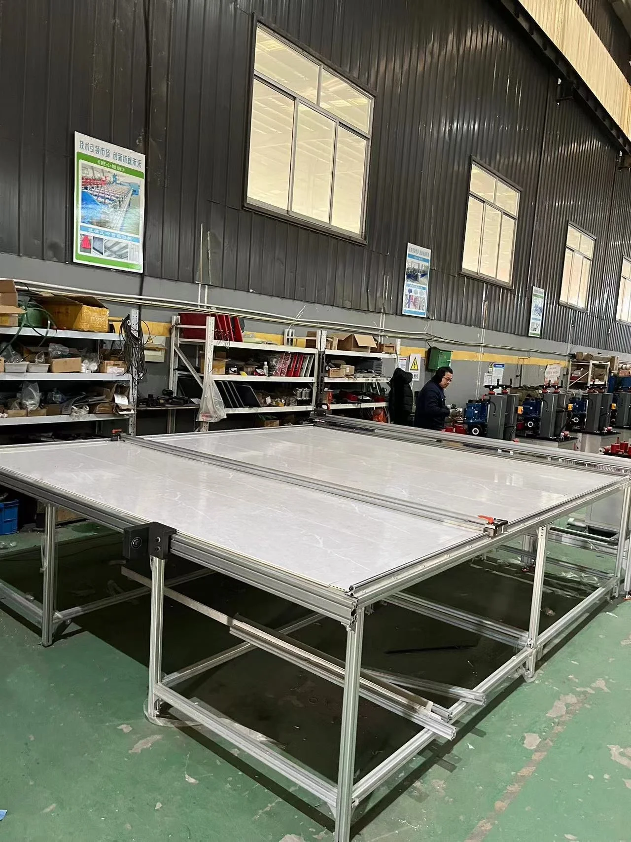 Supply cloth cutting machine curtain cloth cutting machine garment cutting machine