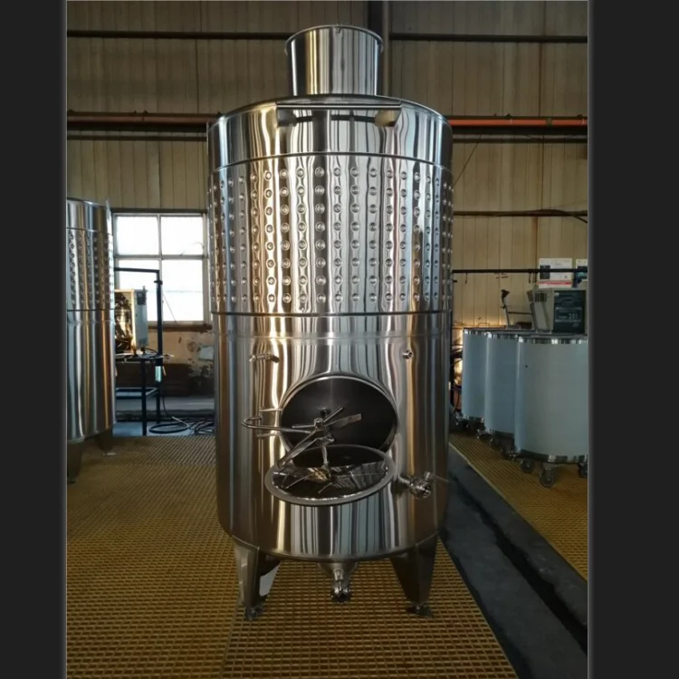 Pump-over wine fermentation tank wine making equipment