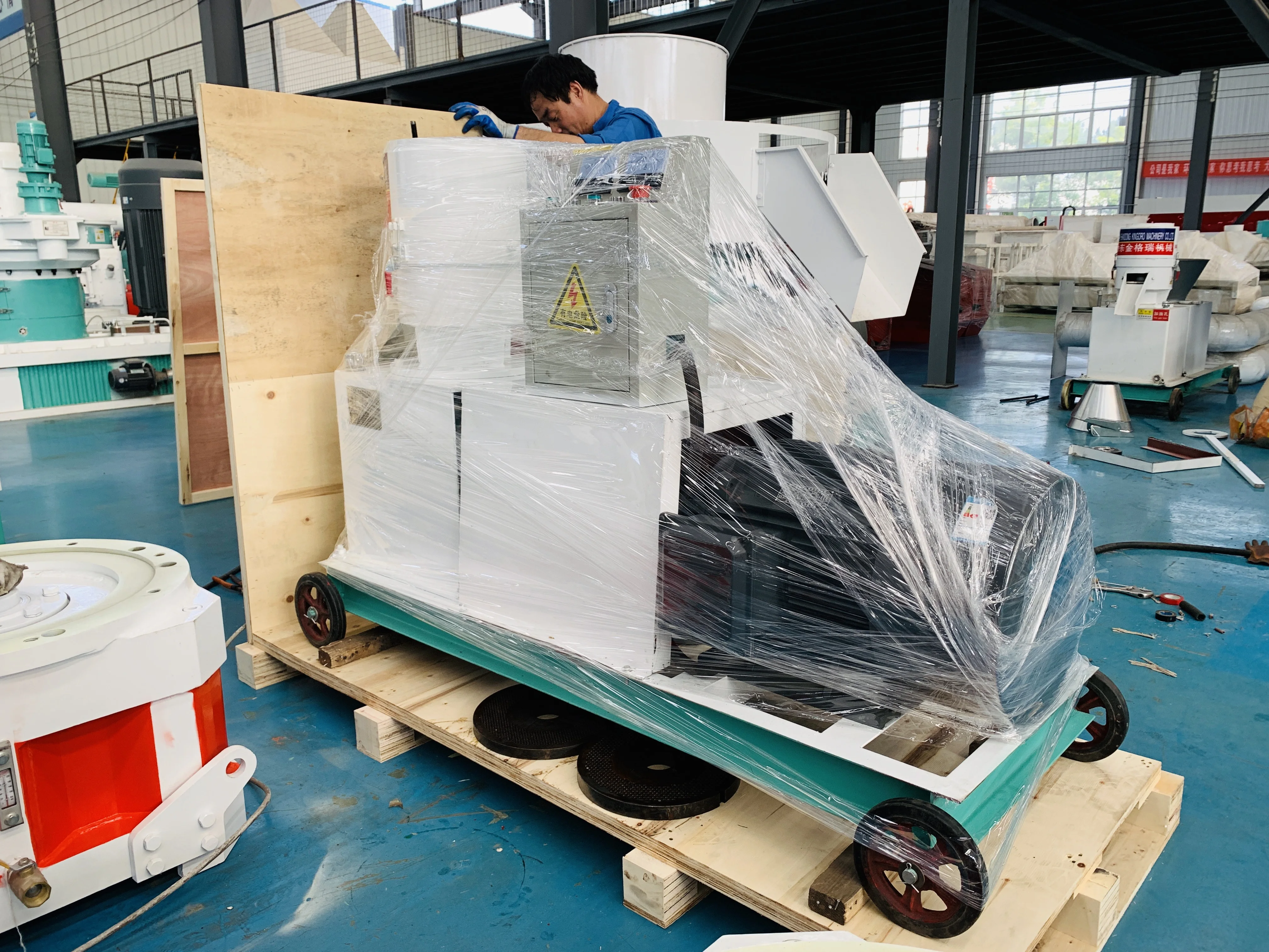 Low Electricity Consumption Pelletizer Machine for Animal Feeds