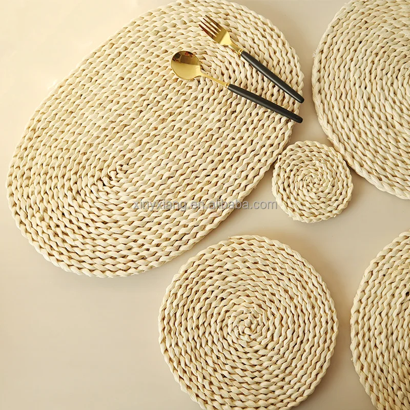 Factory Wholesale Weave Placemat Corn Husk Round Coaster Hot Insulation Pad, Hand-Woven Mat Corn Husk Fiber Straw Woven Mats